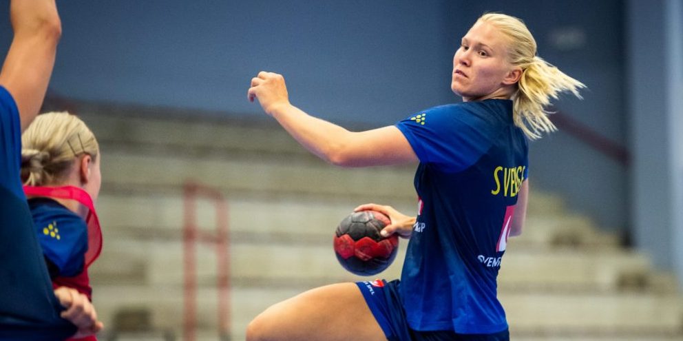 Isabelle Andersson i svenska damlandslaget i handboll